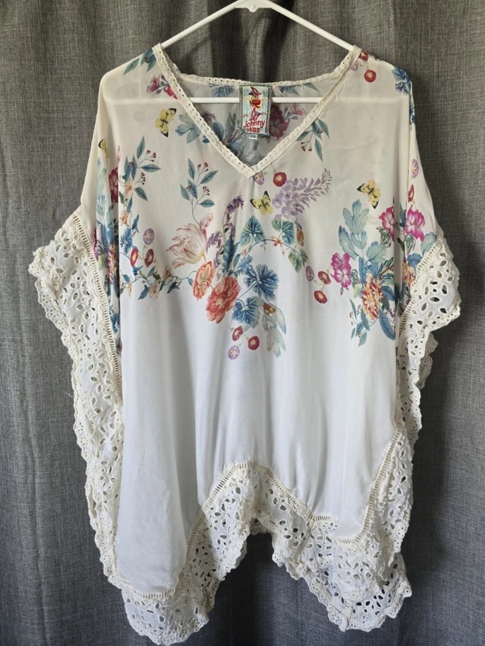 Johnny Was Cream Floral Crochet-Trim V-Neck Tunic